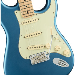 American Performer Stratocaster®