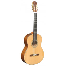 Classic Guitar Admira A15 solid Cedar top