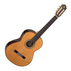 Classic Guitar Admira A15 solid Cedar top