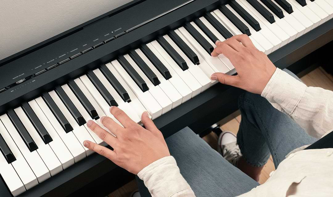 Kawai ES-120 Sort med Fuldt Setup (HML-2 + F-351)