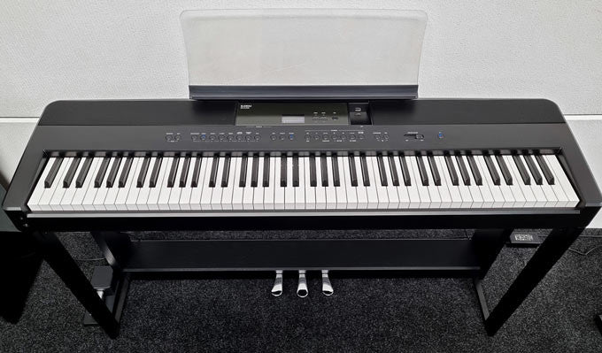 Kawai ES-520 Sort med Fuldt Setup (HM-5+ F-302)